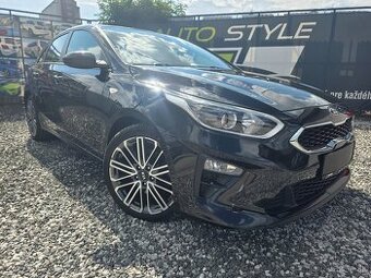 Kia Ceed 1.5 T-GDi Silver A/T