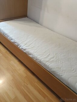 Posteľ 90x200 (+ rošt a matrac)