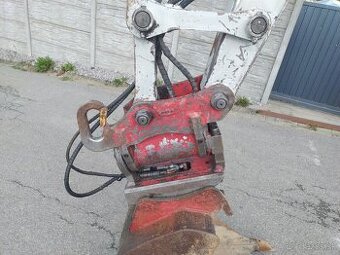 Powertilt takeuchi tb175