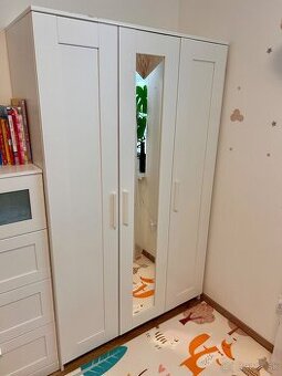 Skrina ikea-brimnes