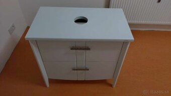 Skrinka pod umývadlo do kúpeľne