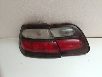 zadne svetla fiat almera n15 40€