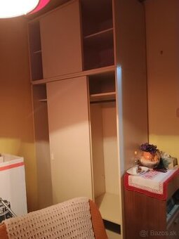 Skrine aj s nadstavcami - 1