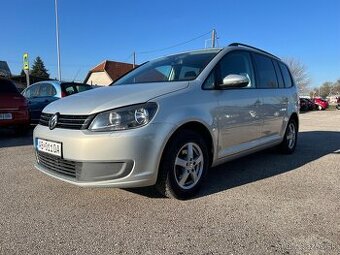 VW Touran 1.6 TDI diesel, 77kW, MT/6, rok:09.2010.