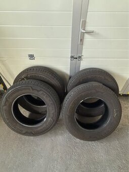 Predám letné pneu na dodávku 215/75 R16  Nexen Roadian ctx