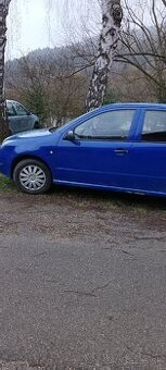 Predávam škodu fabia 1 na suciastky