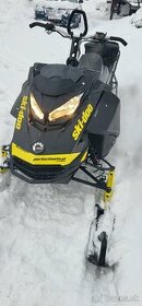Ski doo summit E-TEK 850 154rev