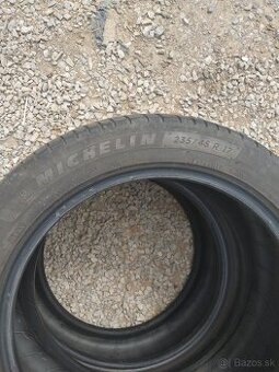 Kolesá 2235/45r17