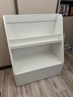 IKEA BERGIG detská knižnica