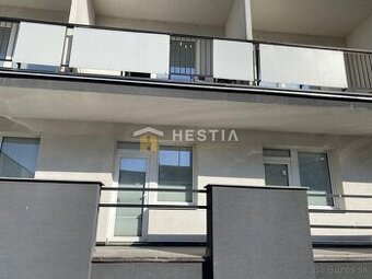 Ubytovacie priestory/izby na prenájom - centrum mesta Senica