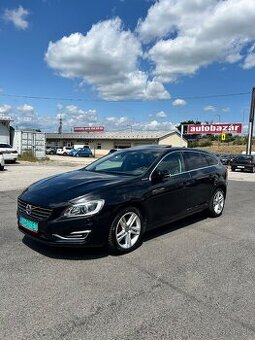 Volvo V60 D6