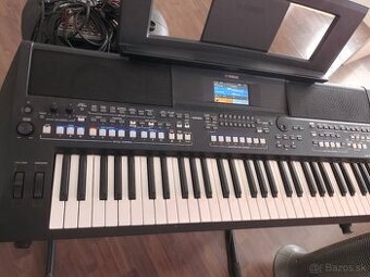 Predám kláves Yamaha PSR-SX 600