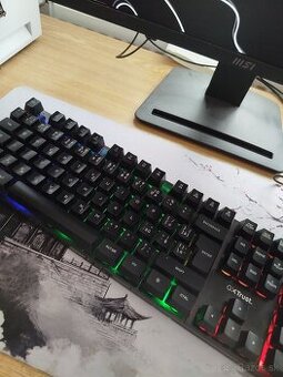 Predám klávesnicu GXTrust s RGB podsvietením