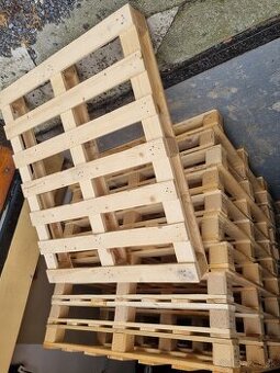 Drevene palety 125x107x14 21ks