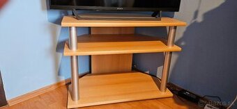 Stolík pod TV