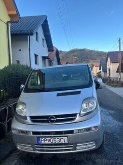 Rozpredam Opel Vivaro 1.9 CDTI