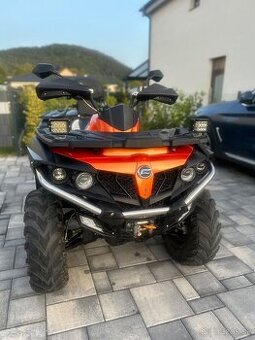 Predam CF MOTO 550 XL GLADIATOR +radlica + ochranna plachta