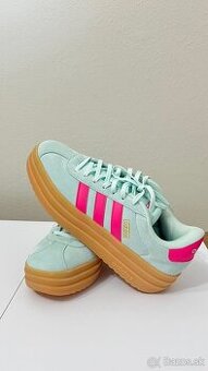 Tenisky adidas VL Court Bold