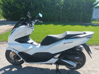 Predám Skúter HONDA PCX