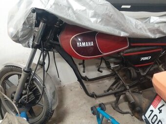 Yamaha XS 750 1976 3valec