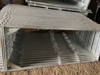 Lešenie fasadne Hliníkové podlahy nove