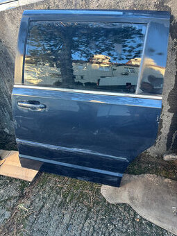 Chrysler Grand Voyager 08-20 Ľavé bočné dvere