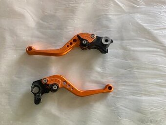 KTM 690 ENDURO stavitelné páčky CNC spojka a brzda