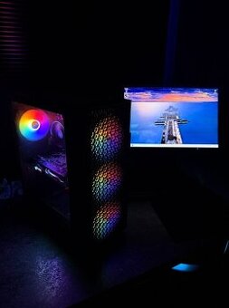 Herný počítač Ryzen 3 4100 / 16 GB / RX 470 4GB / 250gb SSD