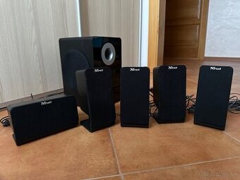 Repráky a subofér značky Trust