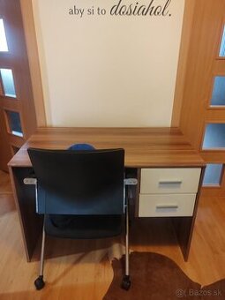 Kancelarsky stol