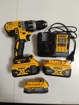 Aku vŕtačka s príklepom