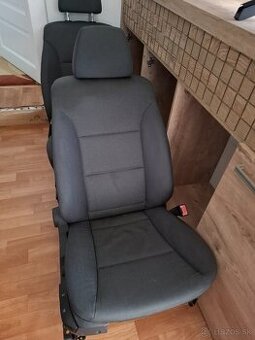 Sedačky bmw e60 vymením