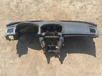 Opel Insignia A palubná doska