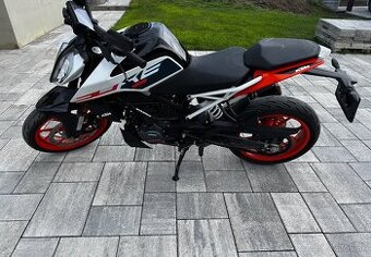 Ktm duke 125