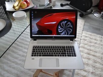 17.3" HP ENVY/Core I7/ 8GB RAM/ 256GB SSD/ 2xGrafika...
