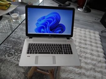17.3" HP ENVY/Core I7/ 8GB RAM/ 256GB SSD/ 4GB Nvidia grafi