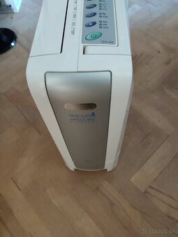 Odvlhčovač DeLonghi DNC 65