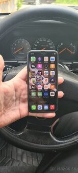 Predám iPhone XS