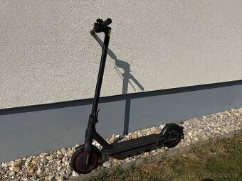 Elektrická kolobežka Xiaomi Mi Scooter Pro 2 | TOP stav
