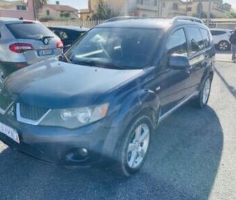 Mitsubishi Outlander 2.0DI-D Instyle 4x4, 7miest,