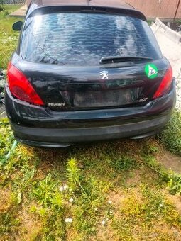 Predám náhradné diely na Peugeot 207 rok 2009