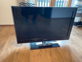 Samsung LCD TV 82cm