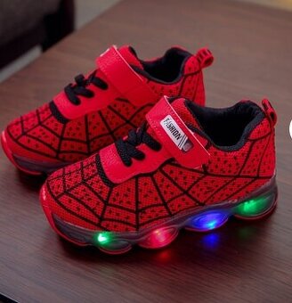 Detské LED tenisky Spiderman