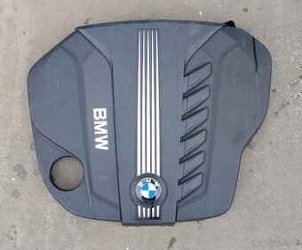 BMW X5 kryt motora 13717811025