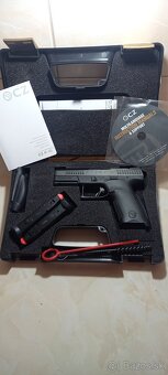 Predám pištoľ CZ p10c 9×19 - 1