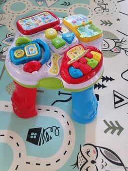 Hrací interaktívny stolík