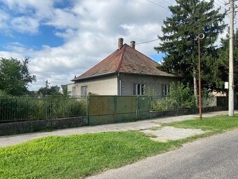 KALINKOVO, Rodinný dom v tichej lokalite obce - 1