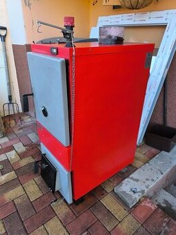 Predám kotol na tuhe palivo značky maga28kw