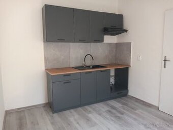 dom nedaleko centra Kosic + BONUS