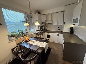 BYT 3+1, 73m², Horný Hričov, Balkón, Klimatizácia, Garáž